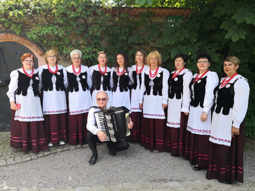 Zespół Folklorystyczny "Swojacy" w Wojsławicach - zdjęcie 2